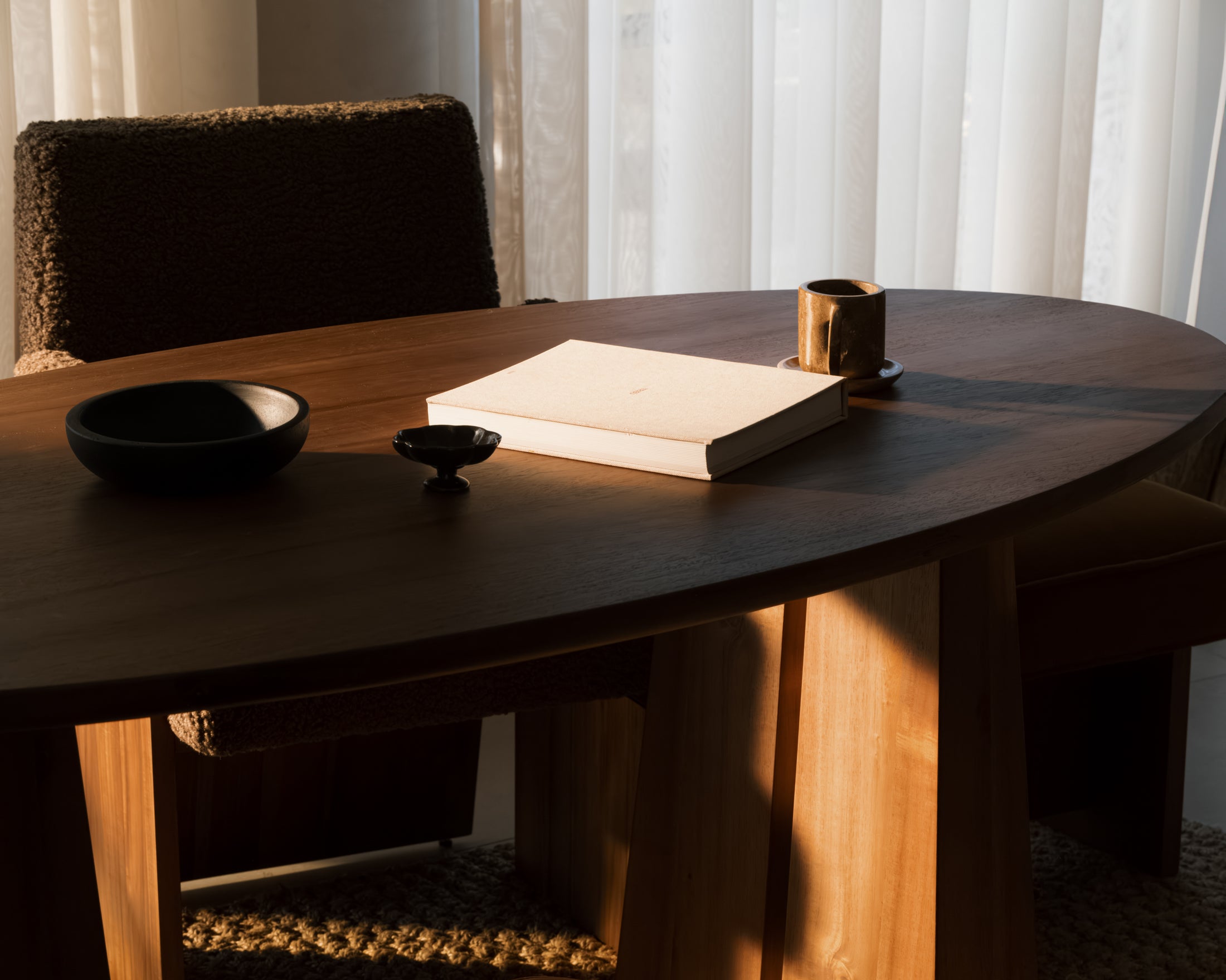 Sanctuary Table by Maria Sharapova